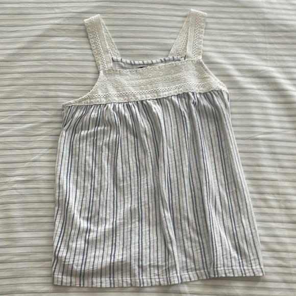 Old navy tank top - Picture 1 of 4
